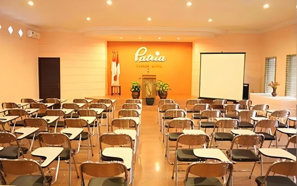 Patria Garden Hotel Blitar Eksteriør bilde